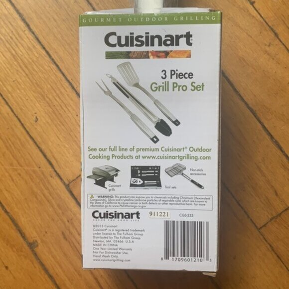 NEW charcoal grill + Cuisinart BBQ Professional Grilling Tool Set - Picture 7 of 7